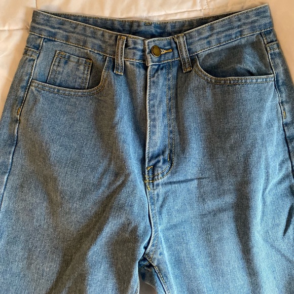 Mom Jeans (No Rips) - Picture 2 of 6